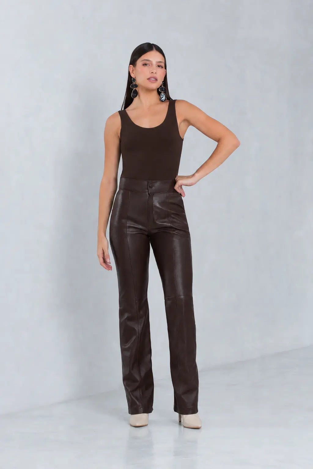 Calça Adelia Flare de Couro Pelica Brown