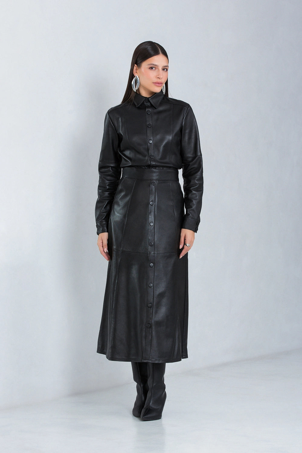Saia Anna Longa de Couro Pelica Preto
