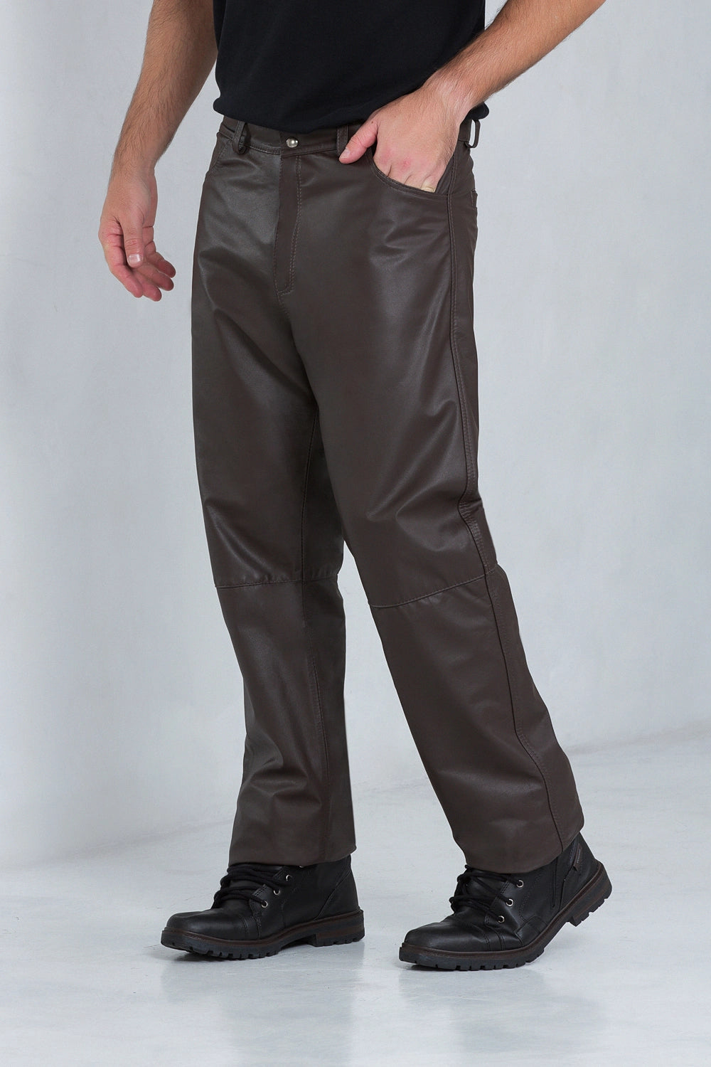 Calça Arven Alfaiataria de Couro Bovino Dark