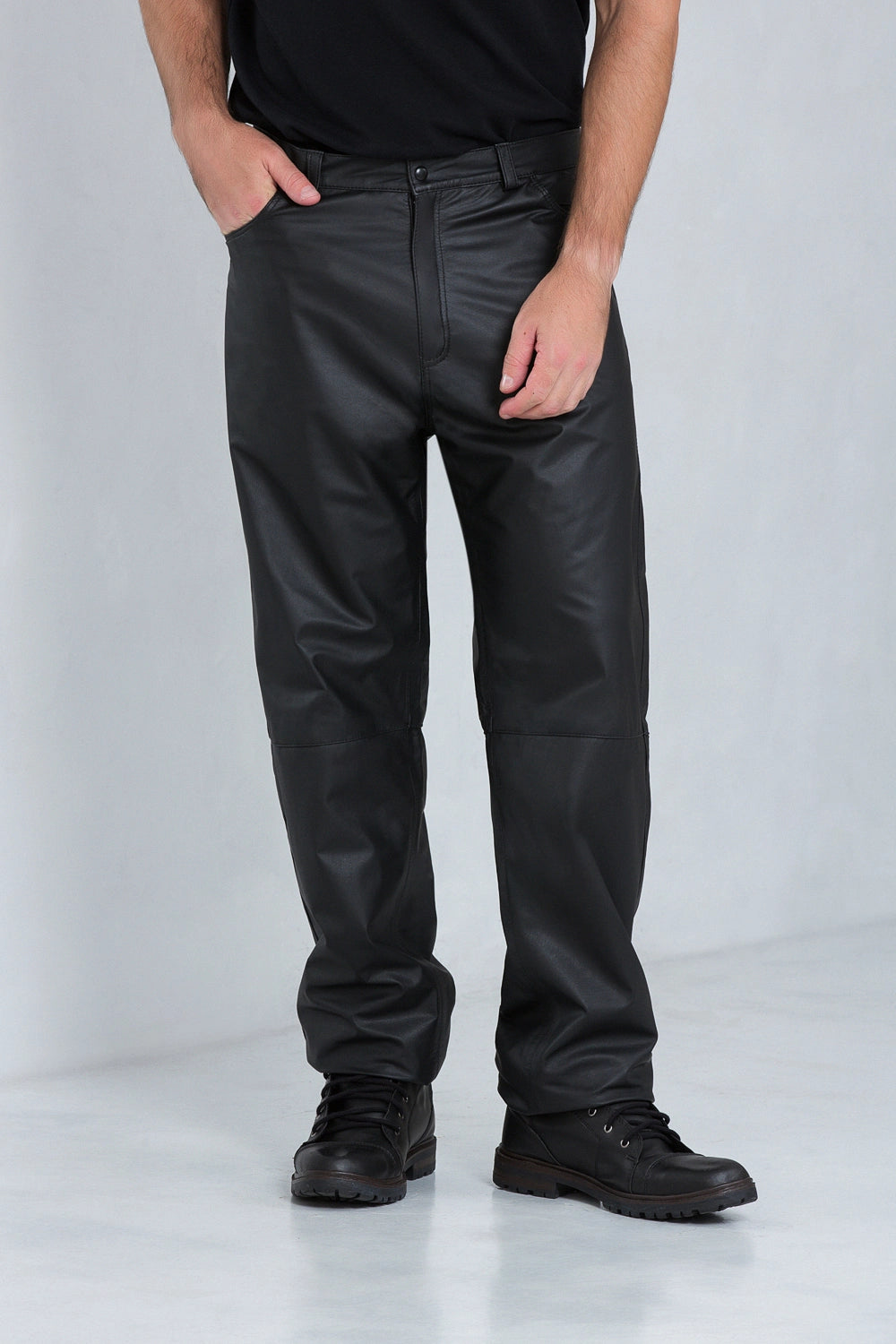 Calça Arven Alfaiataria de Couro Bovino Preto