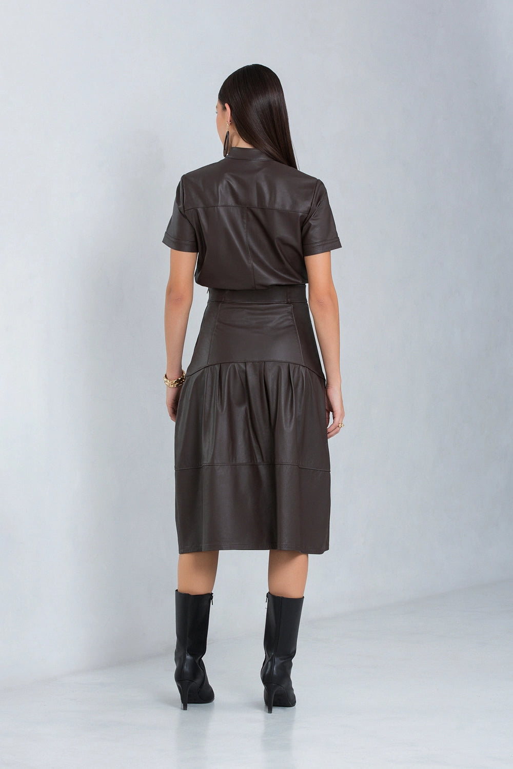 Saia de couro bovino feminina, modelo Catarina Midi — imagem 3, Magon Concepth