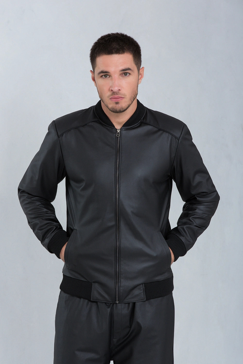 Jaqueta Elian Bomber de Couro Bovino Preto