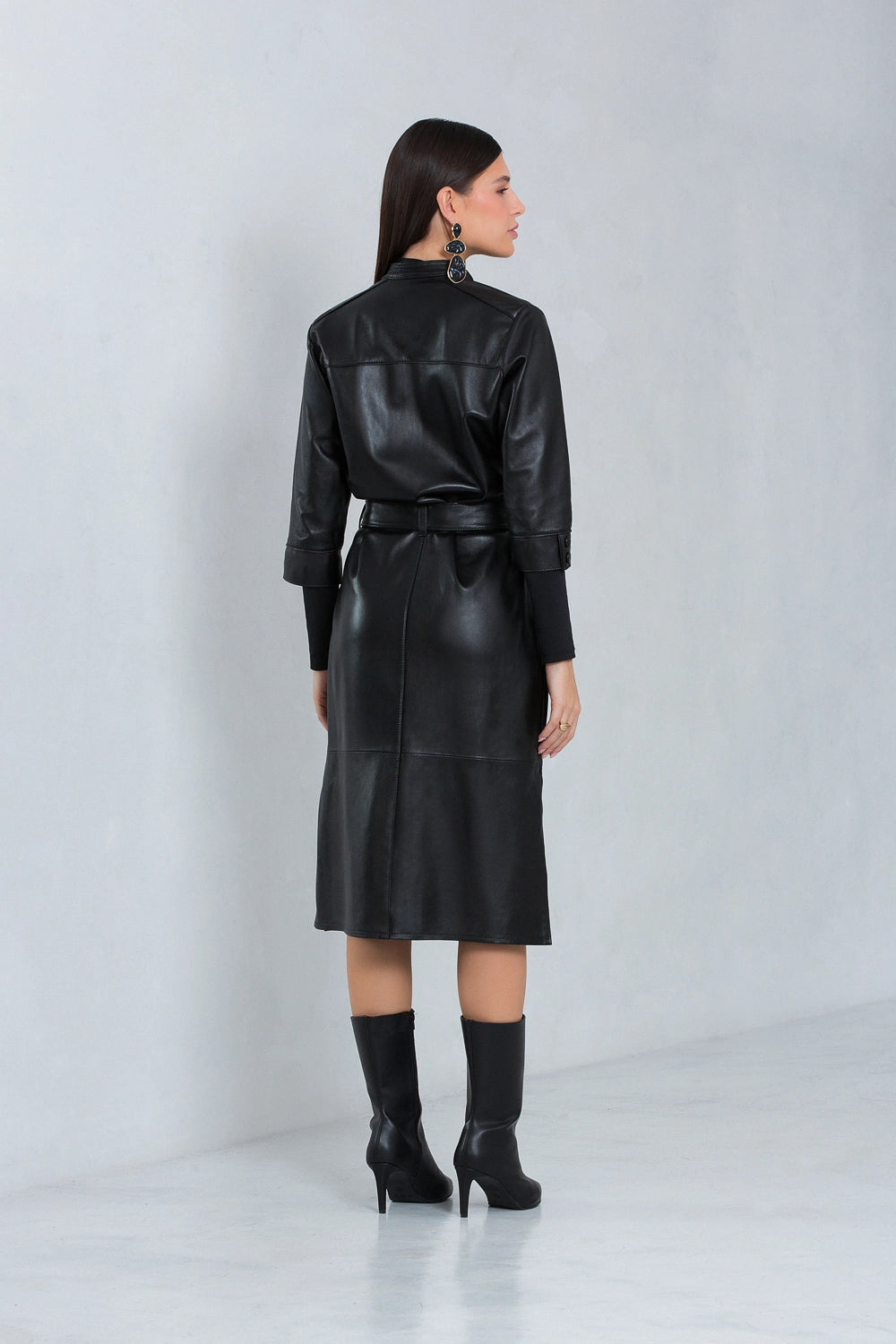 Vestido Mirela Midi Couro Pelica Preto