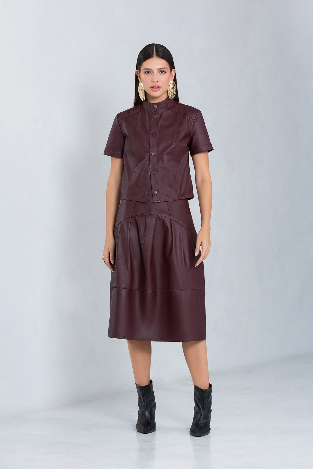 Camisa Mya Cropped de Couro Bovino Andorra
