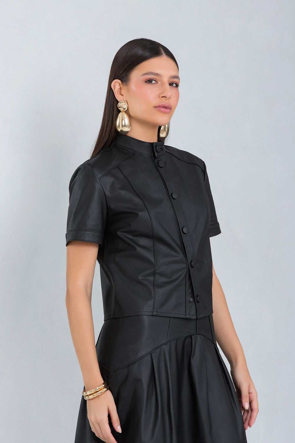 Camisa Mya Cropped de Couro Bovino Preto
