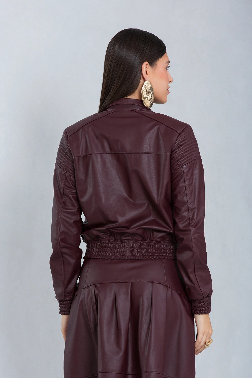 Jaqueta de couro bovino feminina, modelo Stella Gola Alta — imagem 4, Magon Concepth