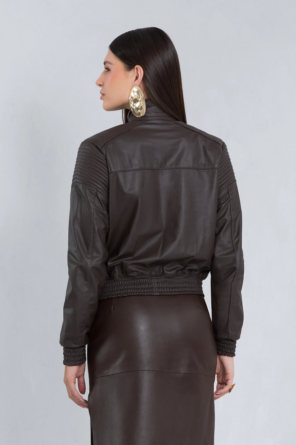 Jaqueta de couro bovino feminina, modelo Stella Gola Alta — imagem 3, Magon Concepth